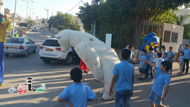   كفرقاسم - فيديو : طلاب جنة ابن رشد يحتفلون بعيد الاضحى بمهرجان استعراضي وتكبيرات العيد تصدح  